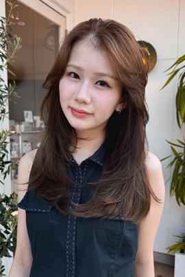 ブリーチなしで楽しむ、くすみベージュカラー