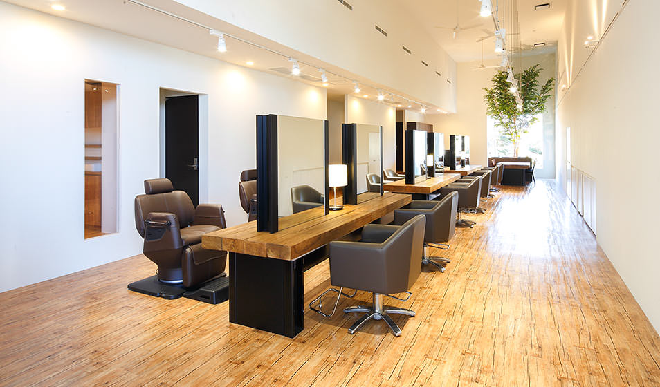 B-WORLD店内