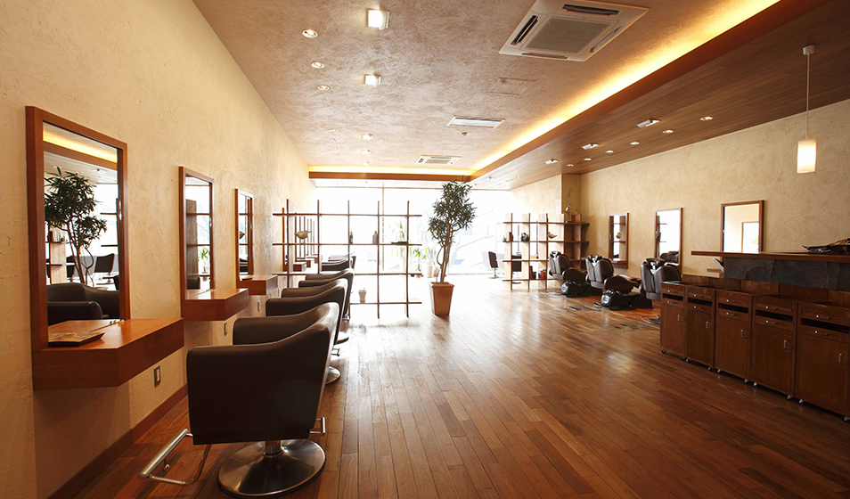 TEAR AVEDA 店内